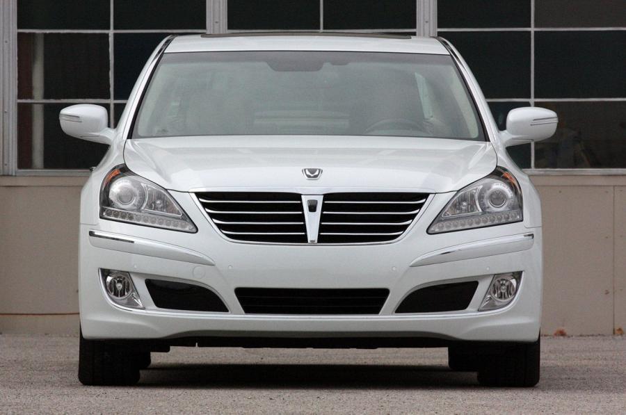  Hyundai Equus Ultimate 2011 года  (фото 9 из 119)